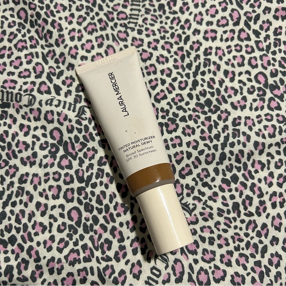 Laura Mercier Tinted Moisturizer Natural Dewy Skin Tint